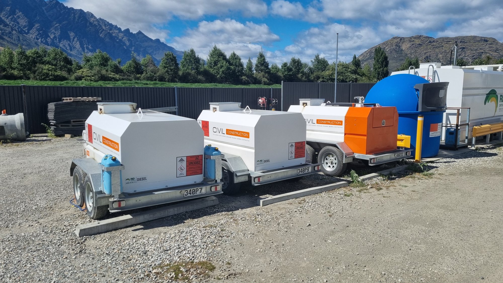 Fuel trailer graphics