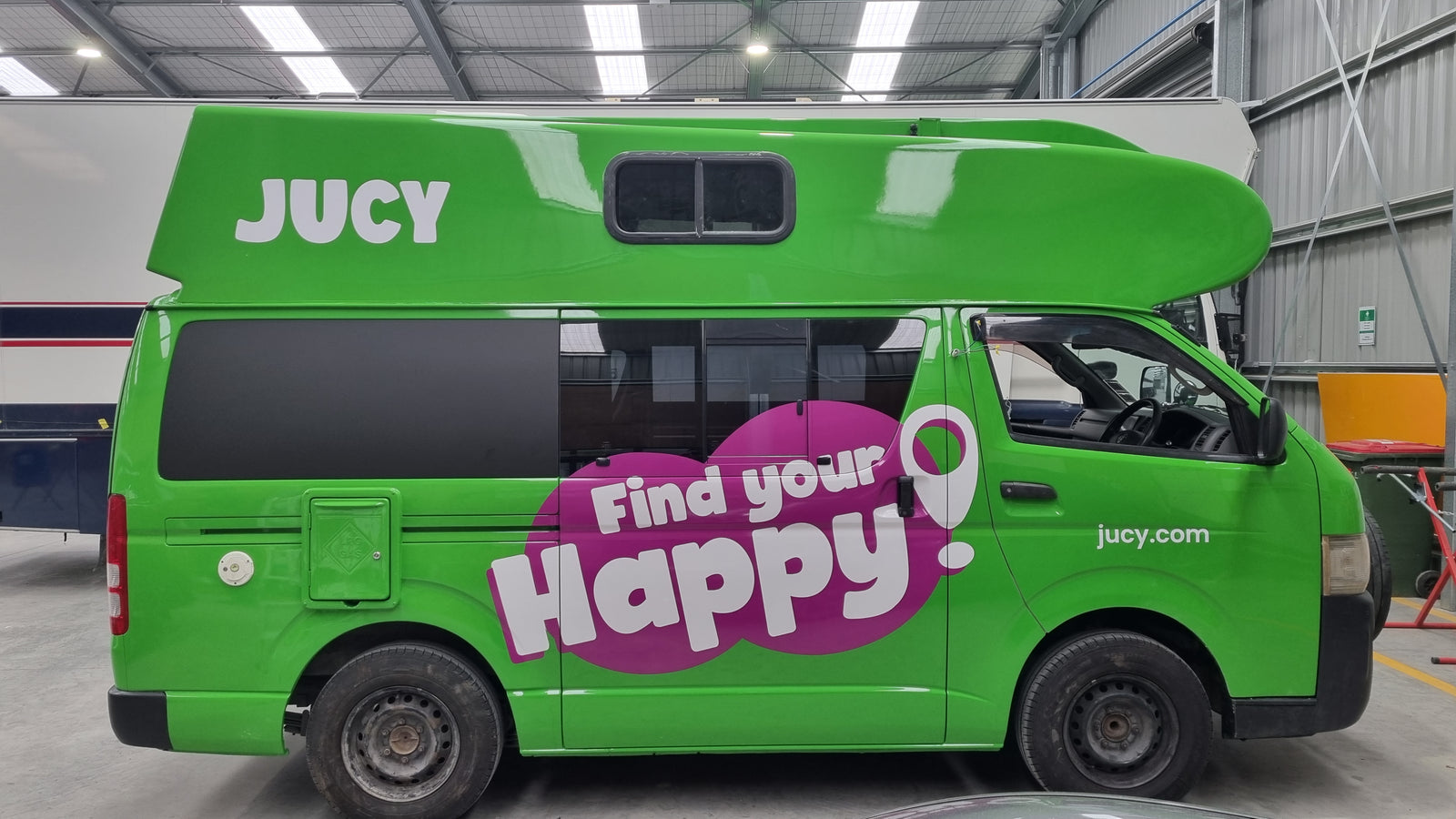 Jucy campervan wrap