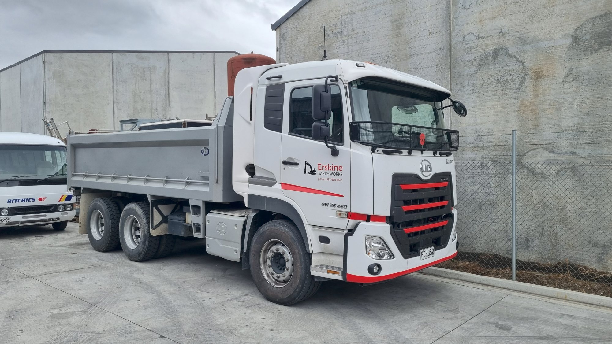 Tipper truck graphics